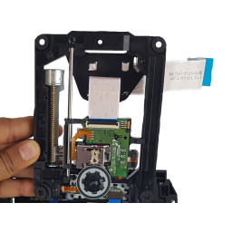 Замена устройства чтения дисков Samsung BD-H5100