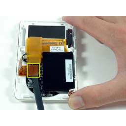 Замена кабеля сенсорного колеса iPod третьего поколения